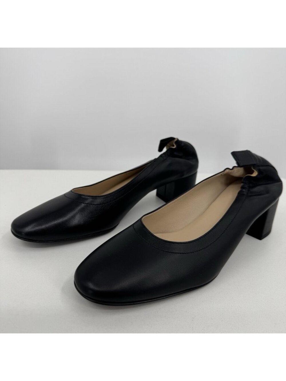 Everlane Italian Leather Day Heel size 8.5 Women's Black Elastic Back Comfort